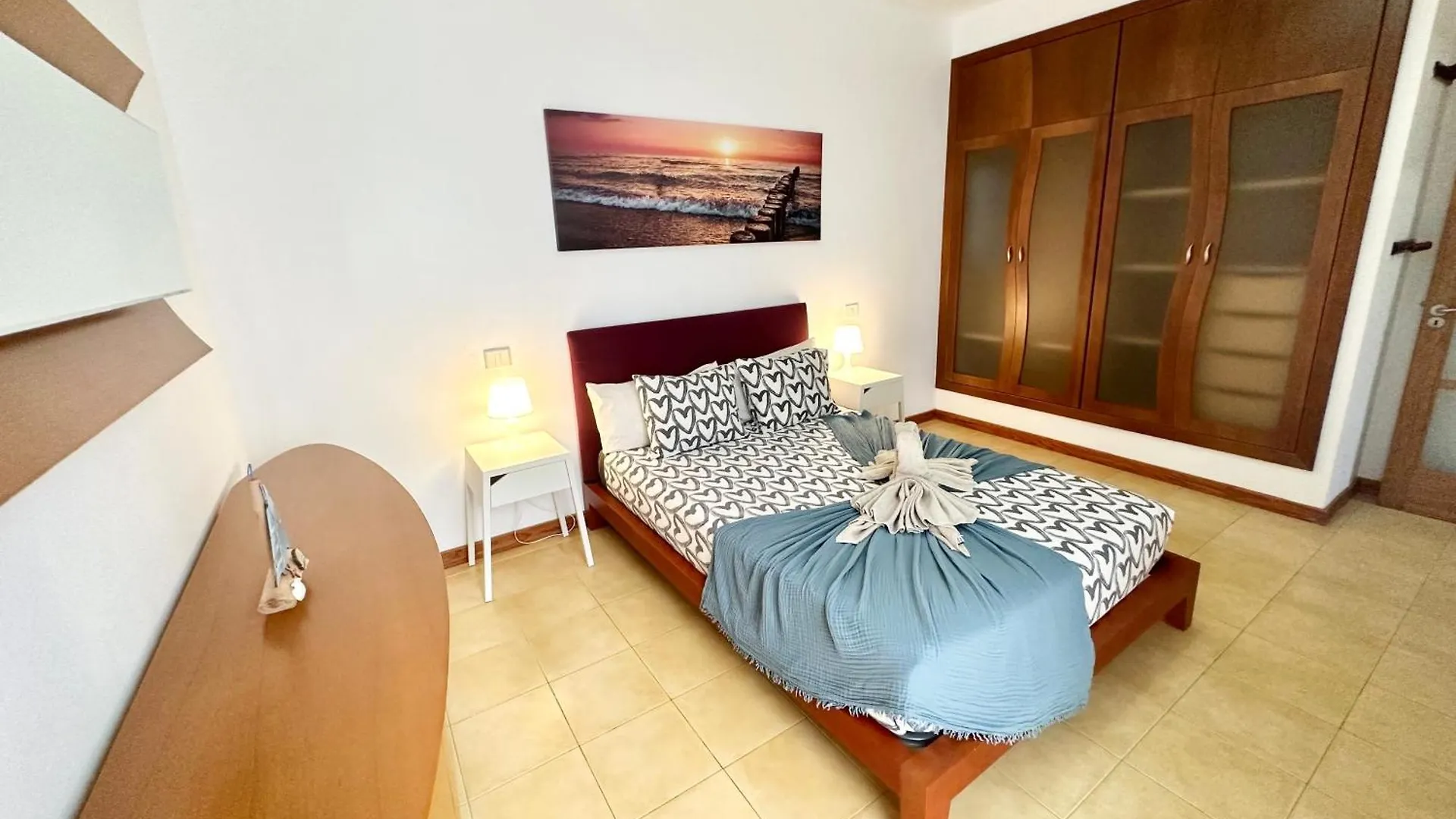 Lima Limon By The Sea, 2 Bedrooms, Central, High Speed Internet, Desk El Cotillo  Spain
